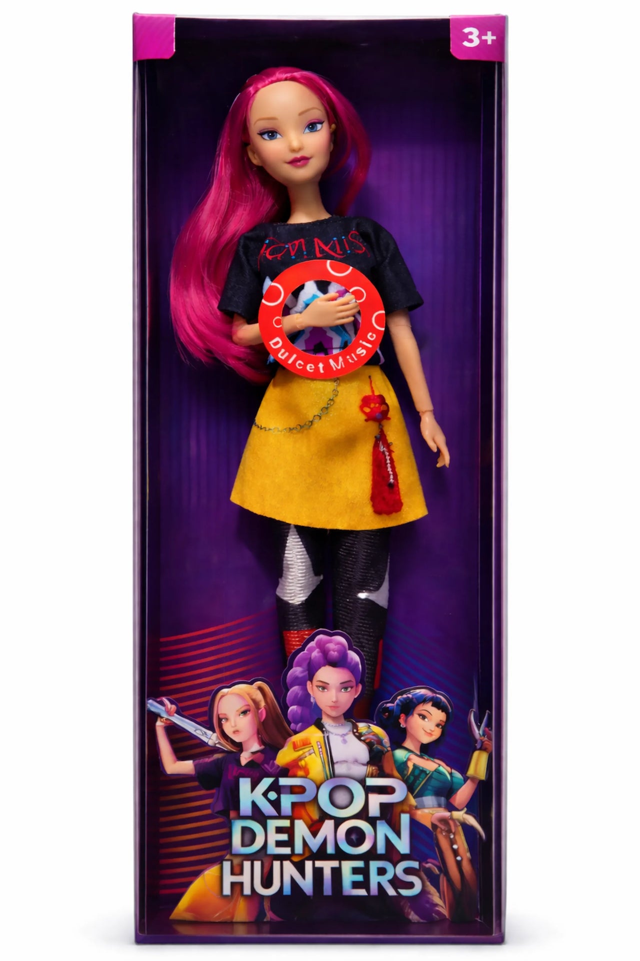 Pink-haired Zoey K-Pop Demon Hunter articulated fashion doll inside collectible retail packaging with purple background artwork.